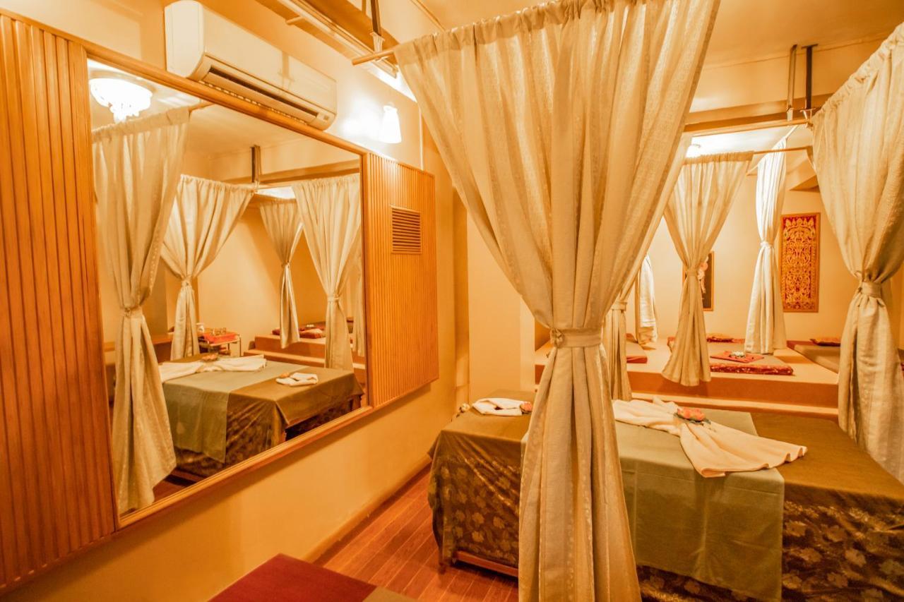 E-Outfitting Golden Country Hotel Mandalay Exterior photo